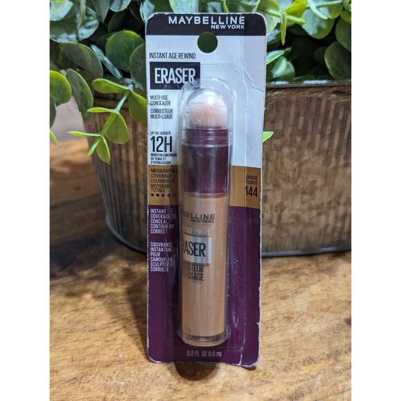 Maybelline Instant Age Rewind Eraser Dark Circles Concealer, Shade Caramel 144 - Picture 6 of 8